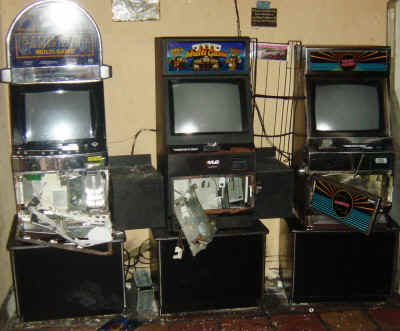 allibipoker.jpg (55641 bytes)