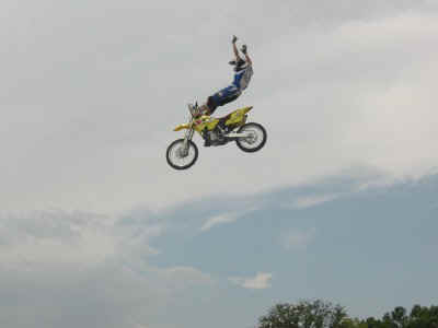 psy3.jpg (19180 bytes)