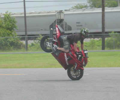 psy4.jpg (38966 bytes)